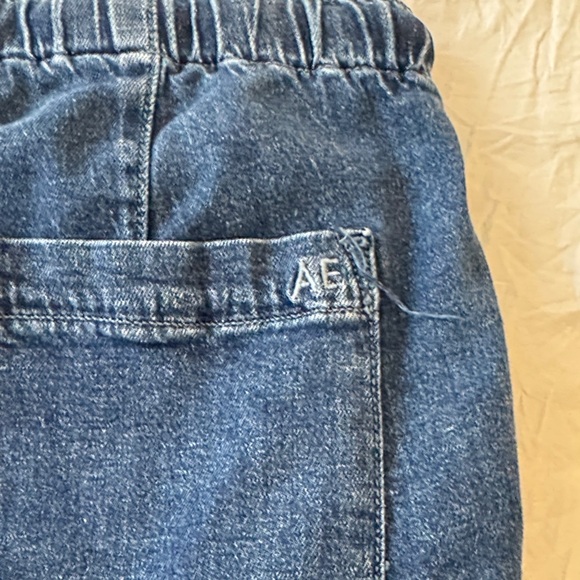 American Eagle Denim Ruffle Hem Women's Shorts - Picture 4 of 4